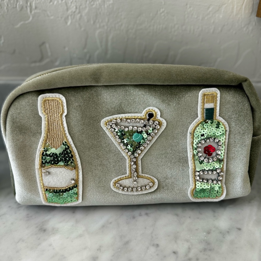 Embellished Sequin Velvet Cosmetic Bag never used ✨🤩